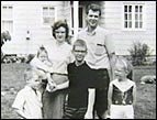 Dede and Pat Robertson with their young family