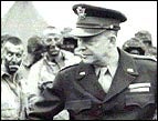 Eisenhower visits the soldiers